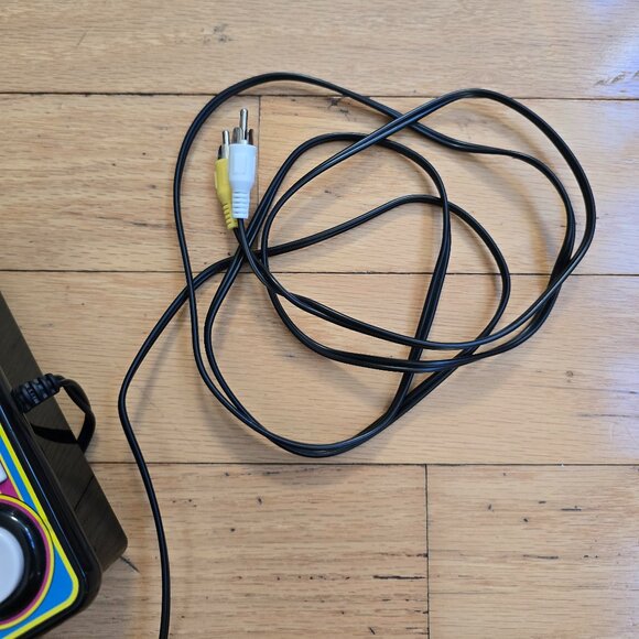 vintage 90's | Namco Ms. Pac Man Plug & Play Retro TV Arcade Video Game - Picture 7 of 8